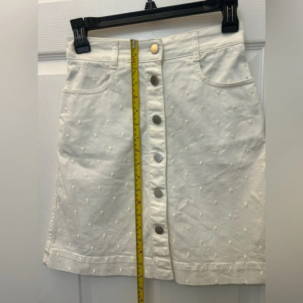 ! stella mccartney EMBELLISHED BUTTON-FRONT A-LINE SKIRT IN SNOW - Picture 10 of 12